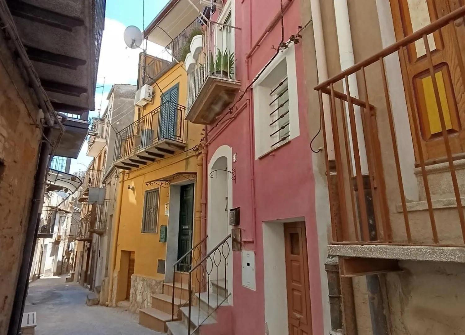 Miraglia 28 Apartment 皮亚扎-阿尔梅里纳