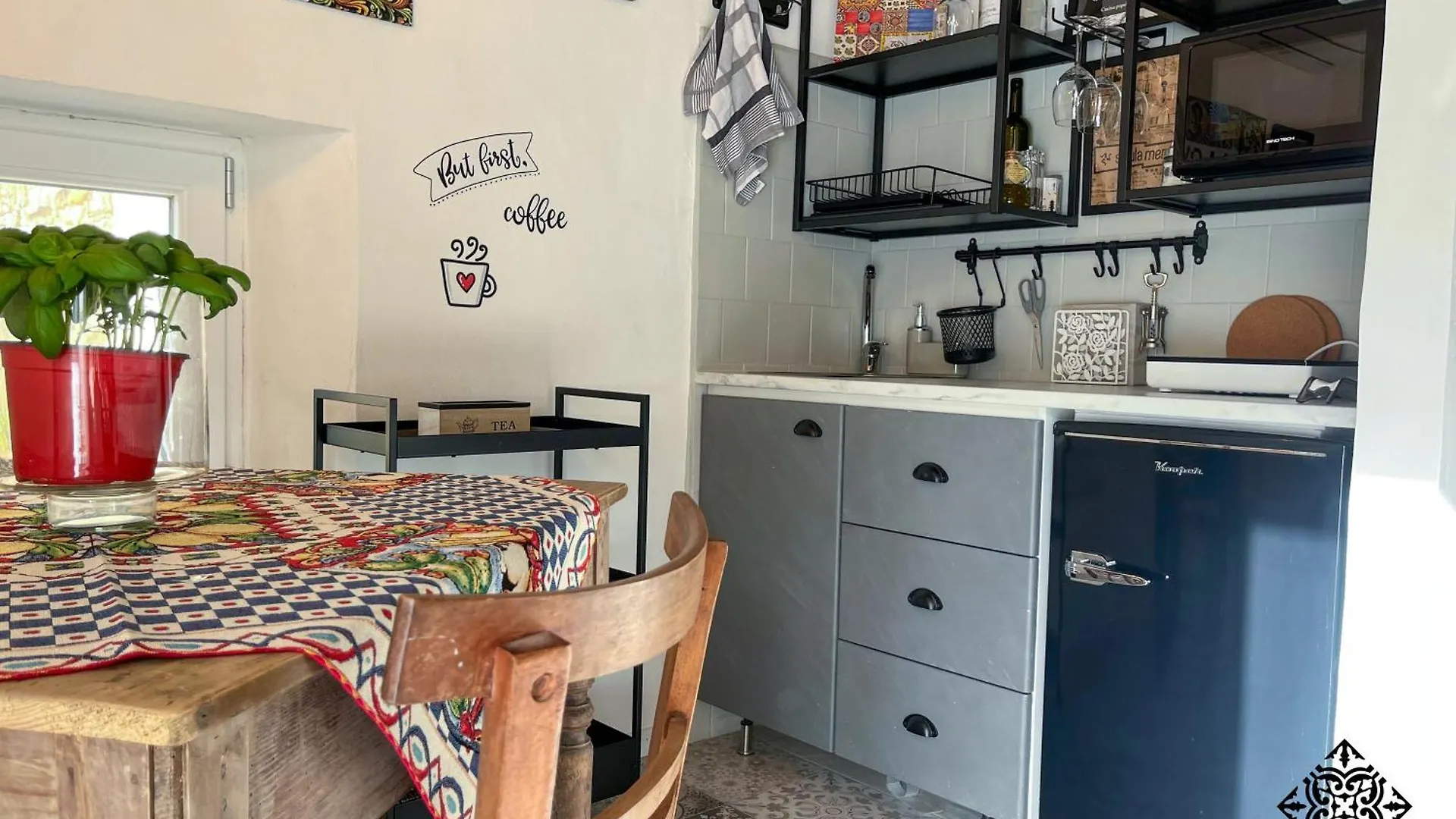 Miraglia 28 Apartment 皮亚扎-阿尔梅里纳
