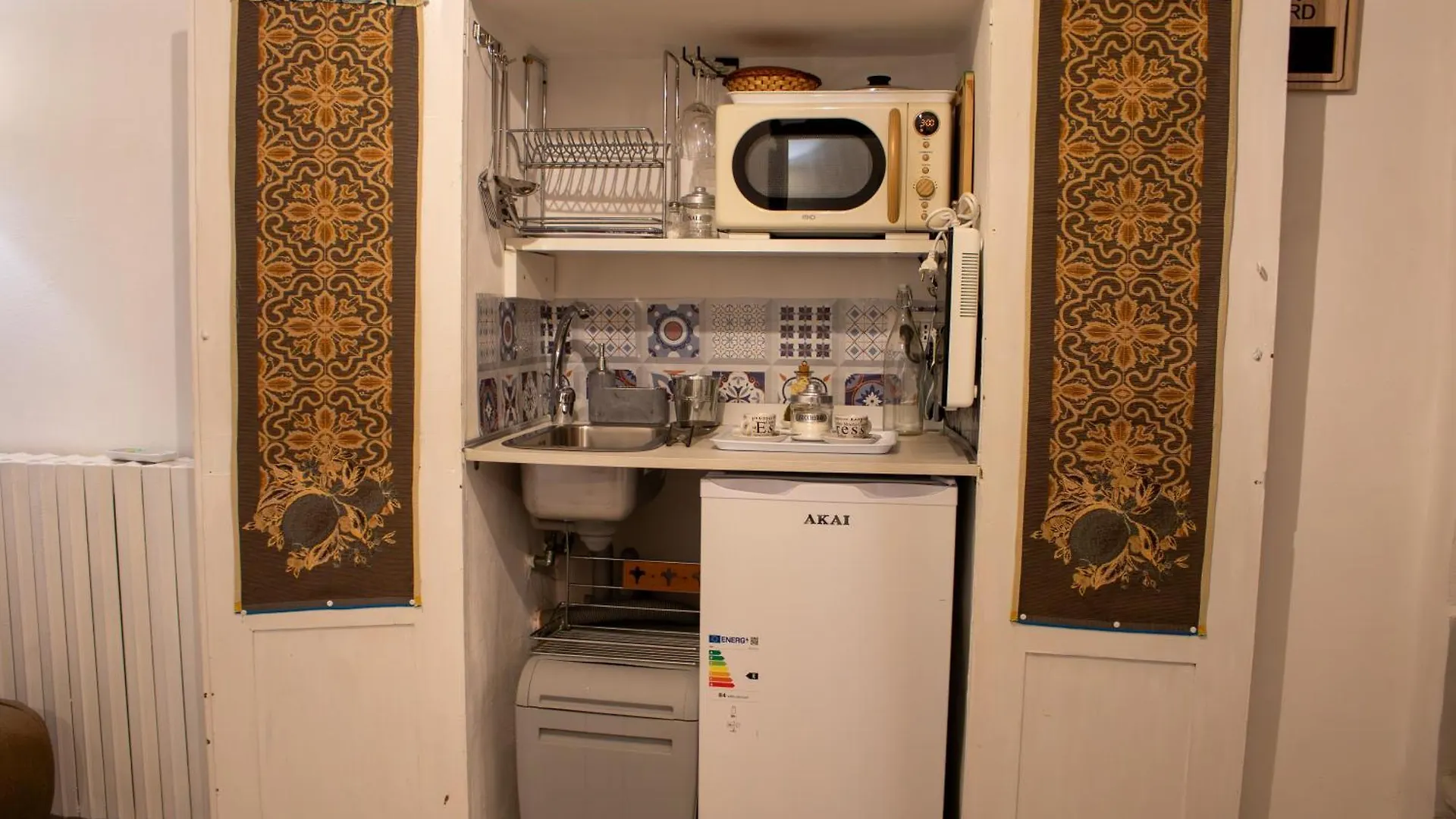 Miraglia 28 Apartment 皮亚扎-阿尔梅里纳