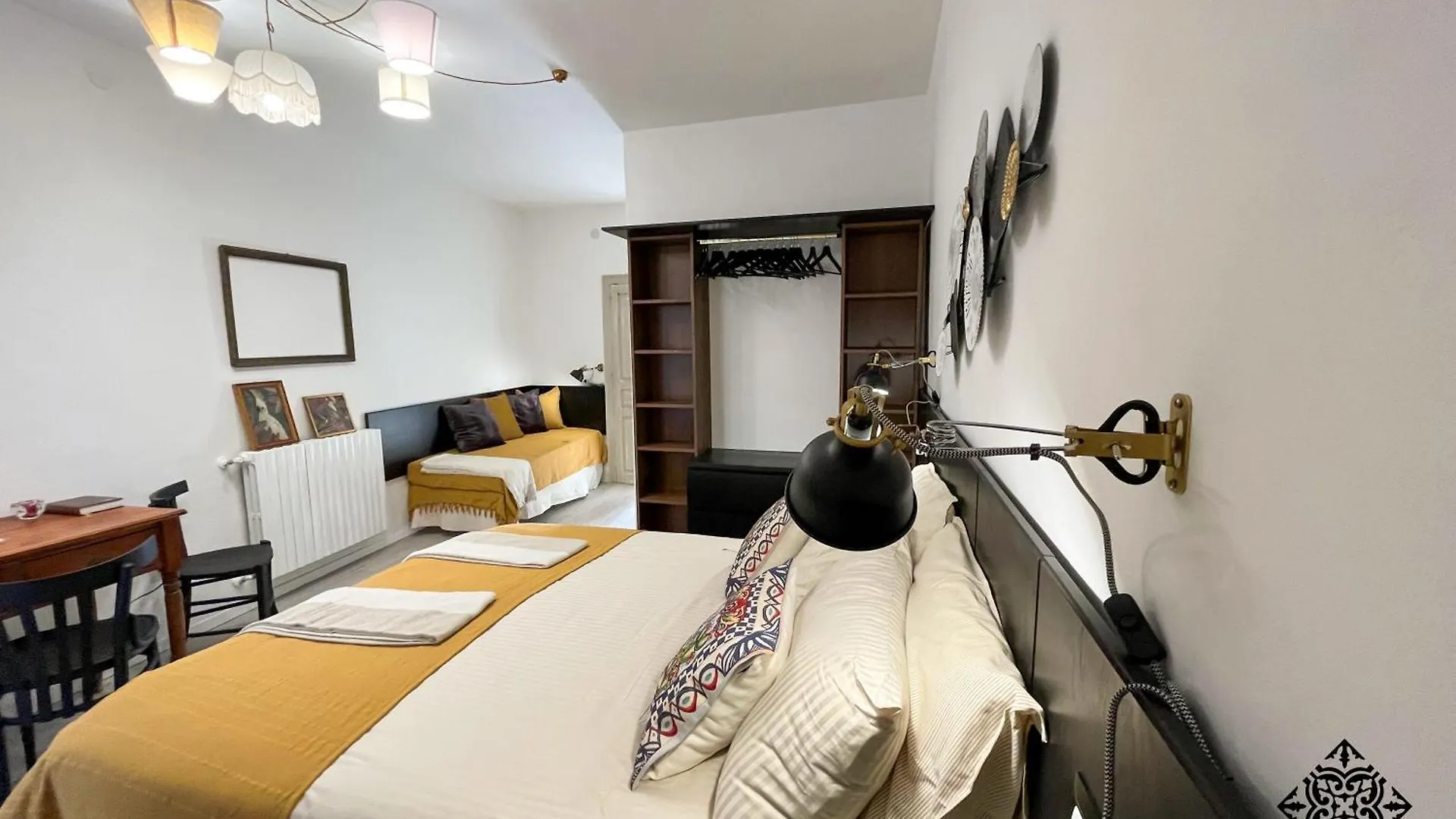 Miraglia 28 Apartment 皮亚扎-阿尔梅里纳
