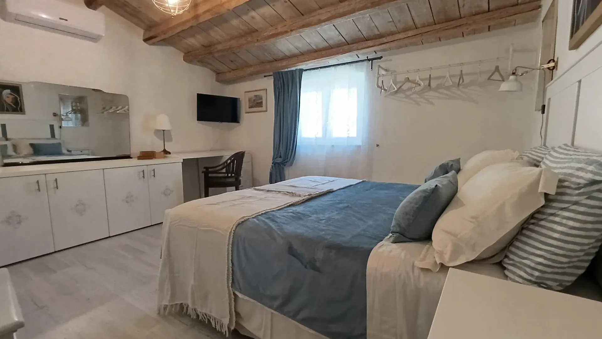 Miraglia 28 Apartment 피아차암머리나